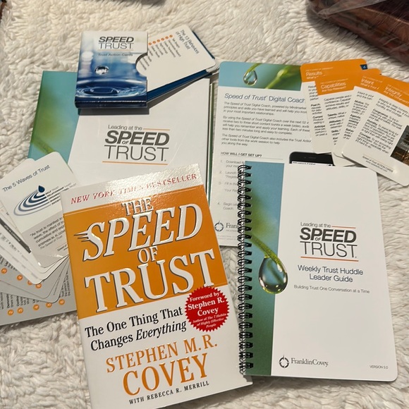 FranklinCovey Office Franklincovey Speed Of Trust Set Poshmark